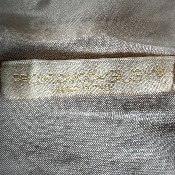 Sheer Beige Blouse With Embroidered Hem & 3/4 Sleeves By Prontomoda Giusy - Picture 6 of 16